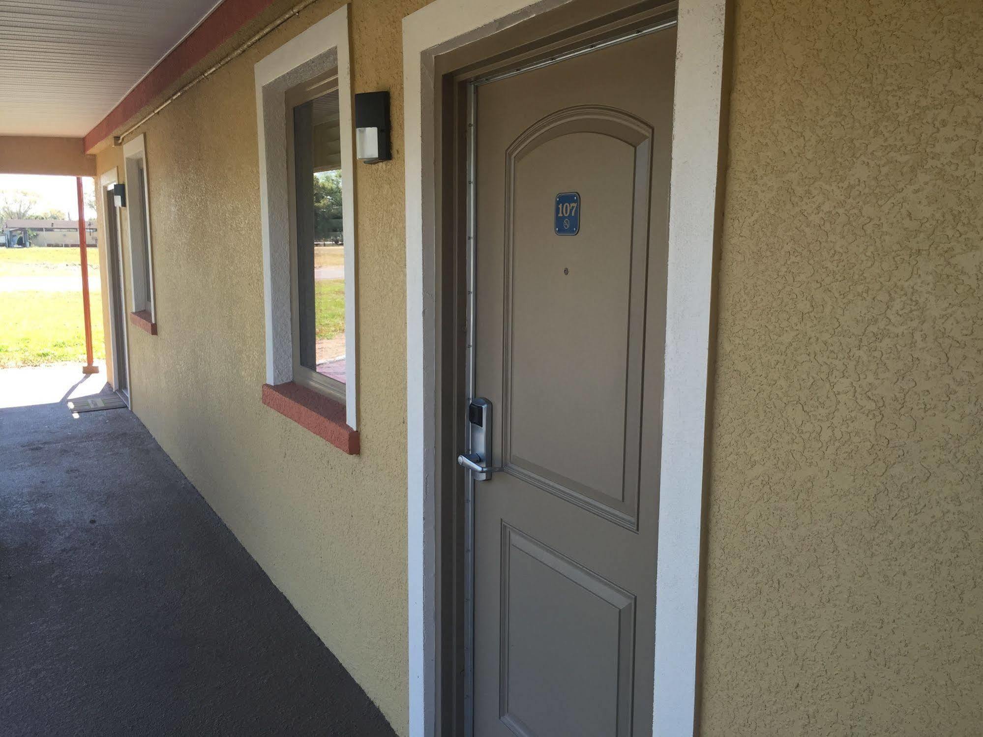 Budget Inn Lake Wales Exterior foto